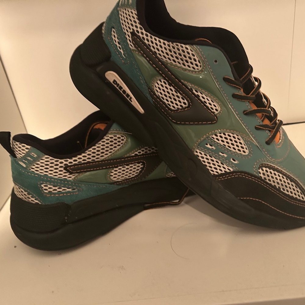 Men 8.5 diesel worn once